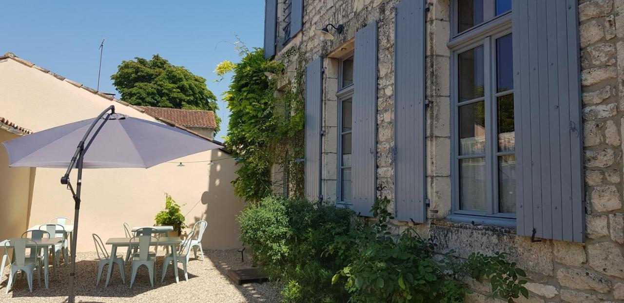 La Cour Saint Louis Panzió Castelnau-Montratier Kültér fotó